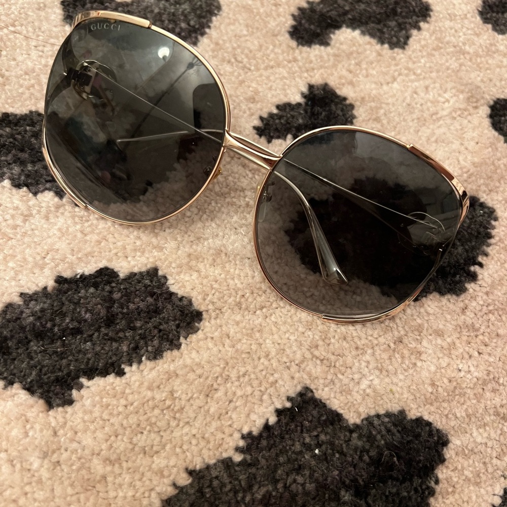 Gucci sunglasses - Picture 2 of 2